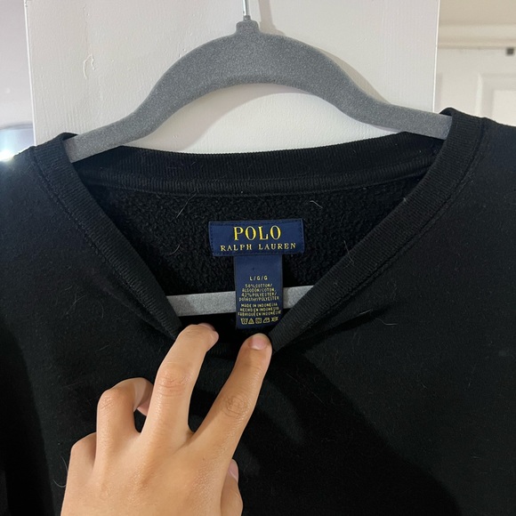 vinatge polo sweater - Picture 3 of 3